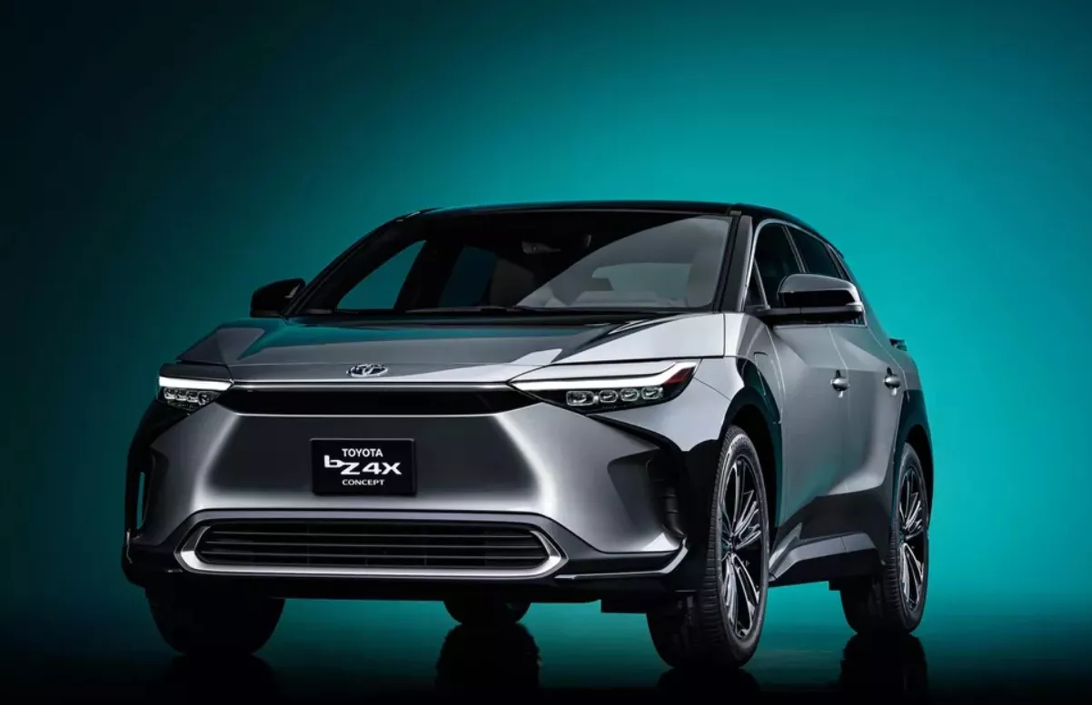 Toyota công bố phiên bản ô tô điện bZ4X tại triển lãm ô tô Thượng Hải