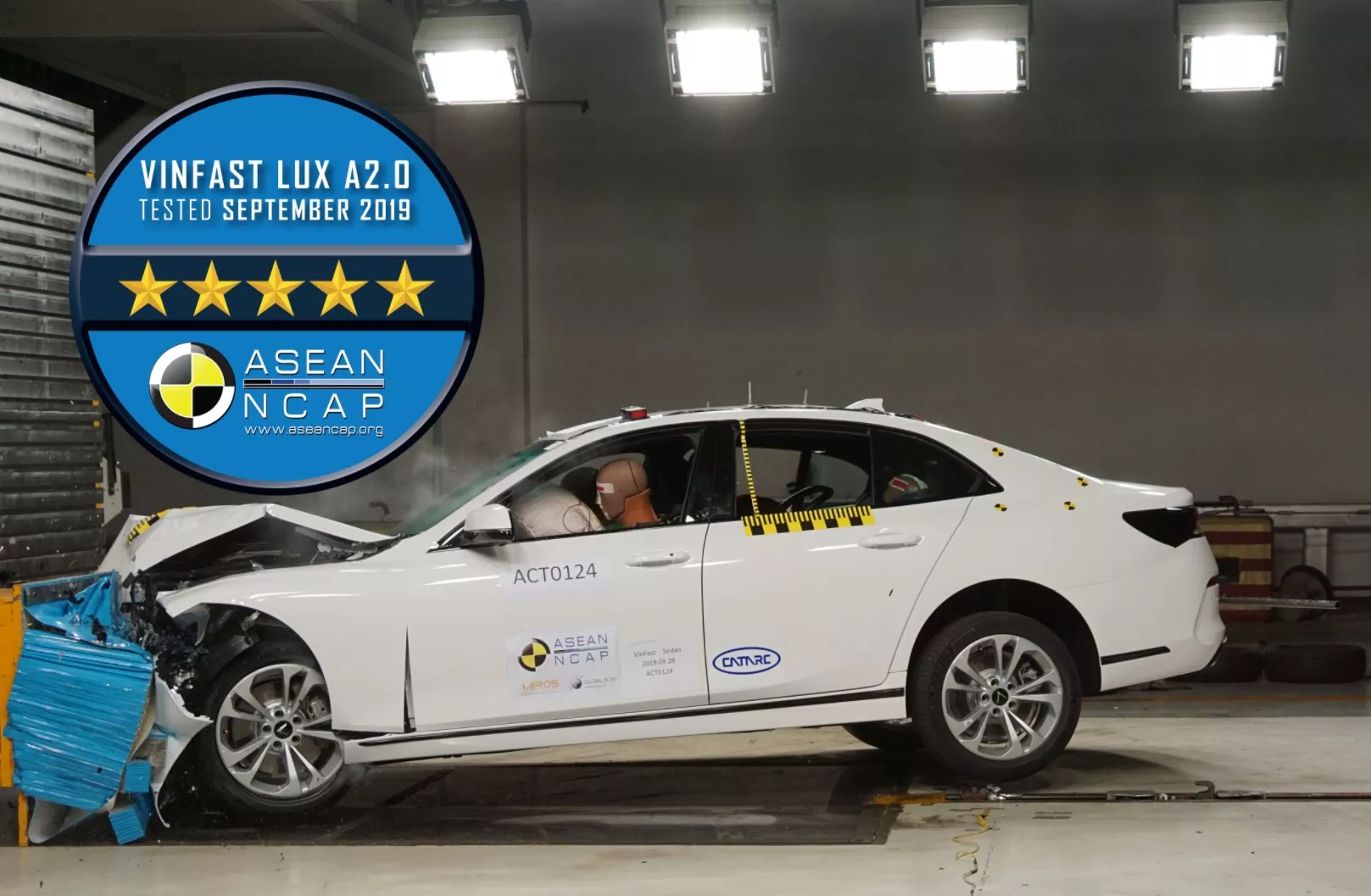 VinFast nhận giải thưởng ASEAN NCAP 2020